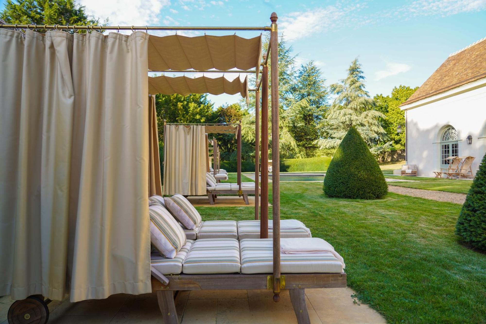Relais & Chateau Louise De La Valliere Reugny  Exterior photo